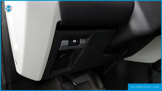 LAND ROVER DEFENDER 110 D240 SE