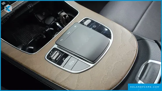 MERCEDES E-CLASS E300E 4MATIC EXCLUSIVE