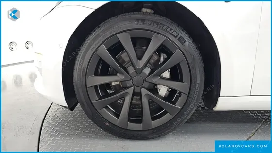 TESLA MODEL 3 RWD