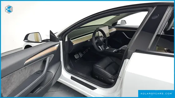 TESLA MODEL 3 RWD