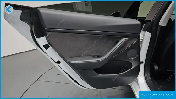 TESLA MODEL 3 RWD