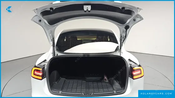TESLA MODEL 3 RWD