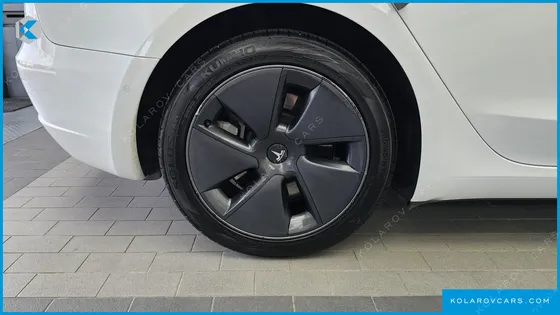 TESLA MODEL 3 RWD
