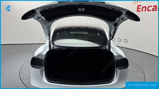 TESLA MODEL 3 RWD