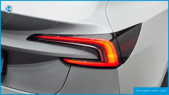 TESLA MODEL 3 RWD