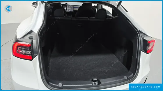 TESLA MODEL Y STANDARD RANGE RWD