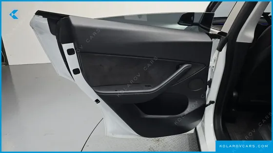 TESLA MODEL Y STANDARD RANGE RWD