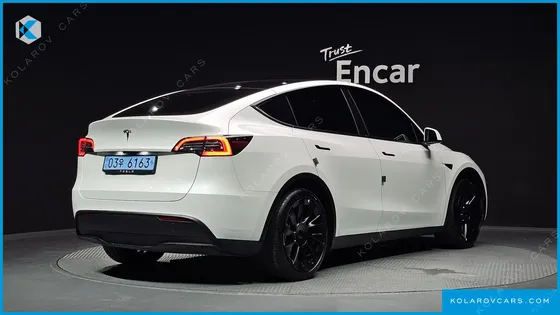 TESLA MODEL Y RWD