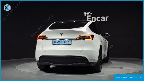 TESLA MODEL Y RWD