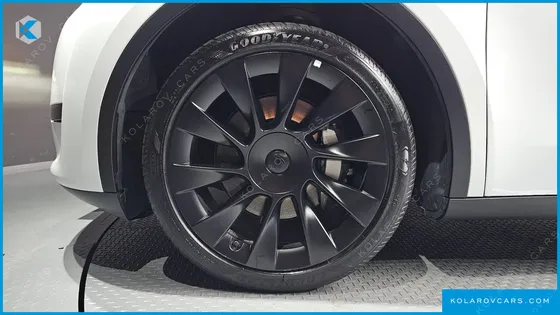 TESLA MODEL Y RWD