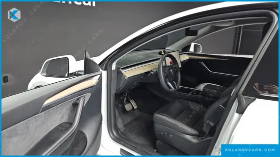 TESLA MODEL Y RWD