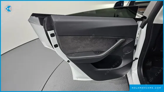 TESLA MODEL Y LONG RANGE AWD