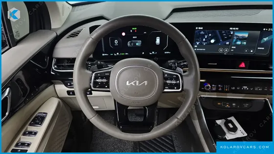 KIA CARNIVAL HEV 9-SEATER HI-LIMOUSINE