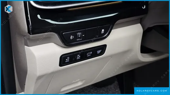 KIA CARNIVAL HEV 9-SEATER HI-LIMOUSINE