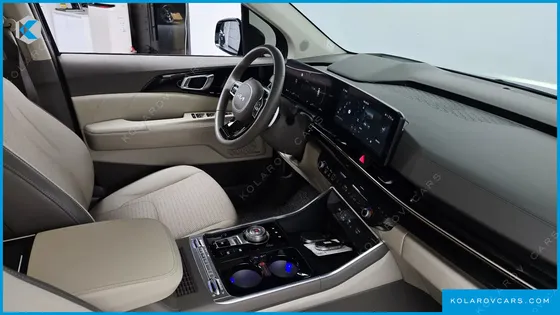 KIA CARNIVAL HEV 9-SEATER HI-LIMOUSINE