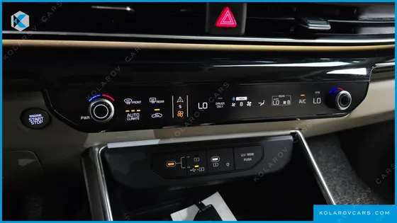 KIA CARNIVAL HEV 9-SEATER HI-LIMOUSINE