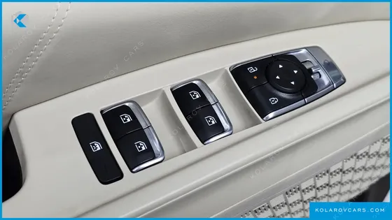 KIA CARNIVAL HEV 9-SEATER HI-LIMOUSINE