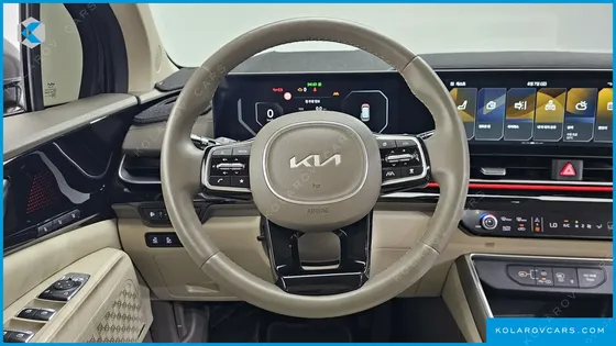 KIA CARNIVAL GASOLINE 9-SEATER GRAVITY