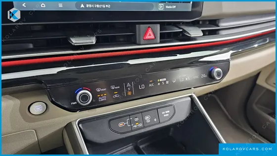 KIA CARNIVAL GASOLINE 9-SEATER GRAVITY