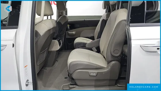 KIA CARNIVAL 9-SEATER GRAVITY