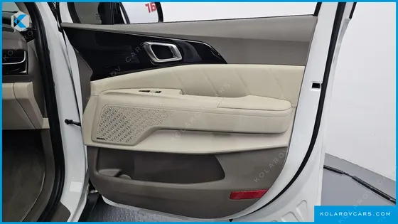 KIA CARNIVAL 9-SEATER GRAVITY