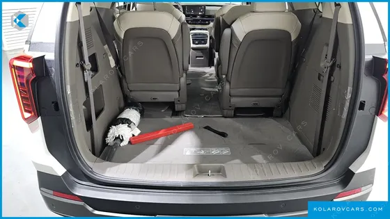 KIA CARNIVAL 9-SEATER GRAVITY