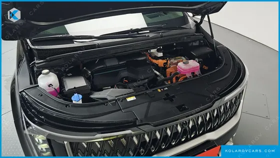 KIA CARNIVAL HEV 4-SEATER HI LIMOUSINE