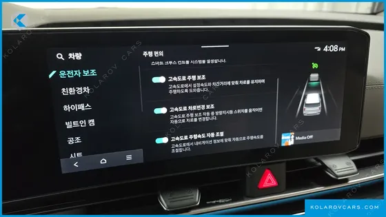KIA CARNIVAL HEV 9SEATER SIGNATURE