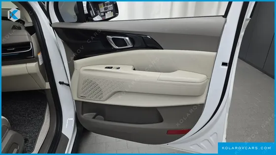 KIA CARNIVAL HEV 9SEATER SIGNATURE