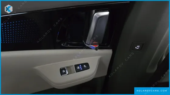 KIA CARNIVAL HEV 9SEATER SIGNATURE