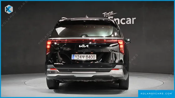 KIA CARNIVAL 9-SEATER NOBLESSE
