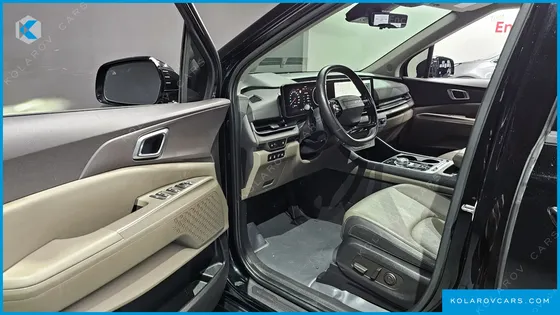 KIA CARNIVAL 9-SEATER NOBLESSE