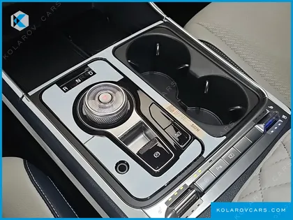 KIA CARNIVAL HEV 7SEATER OUTDOOR NOBLESS