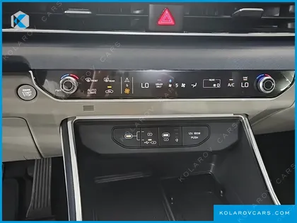 KIA CARNIVAL HEV 7SEATER OUTDOOR NOBLESS
