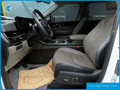 KIA CARNIVAL GASOLINE 9-SEATER SIGNATURE