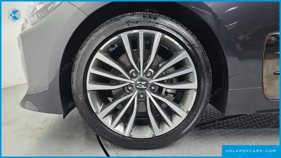 KIA STINGER 2.0 TURBO 2WD