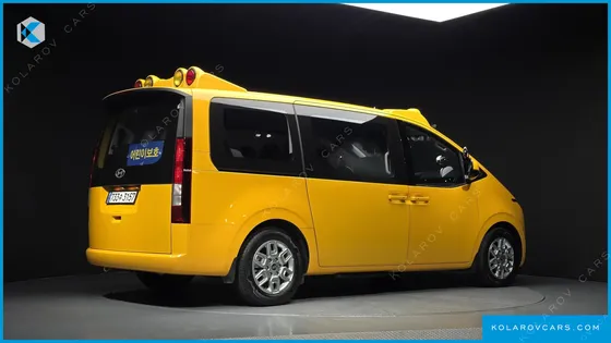 HYUNDAI STARIA L3.5  KINDER SAFETY CAR