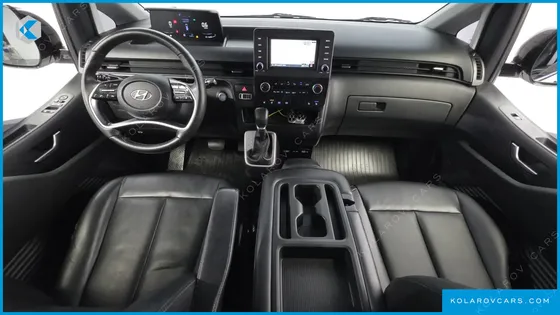 HYUNDAI STARIA DISABILITY SUPPORT CAR