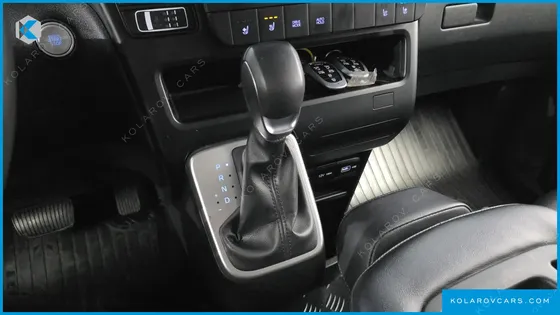 HYUNDAI STARIA DISABILITY SUPPORT CAR