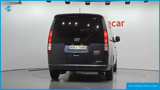 HYUNDAI STARIA CARGO 5-SEATER