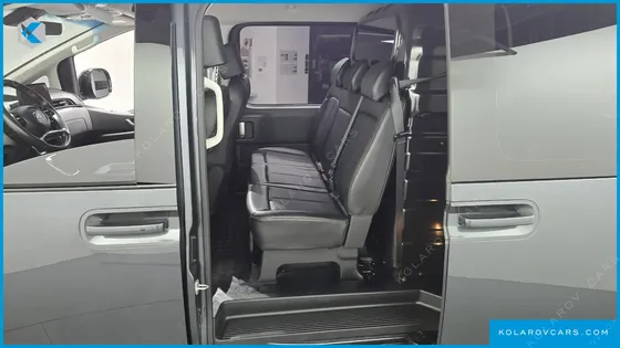 HYUNDAI STARIA CARGO 5-SEATER