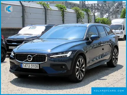 VOLVO V60 B5 ULTIMATE AWD