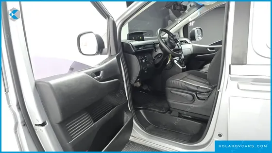 HYUNDAI STARIA CARGO 3-SEATER