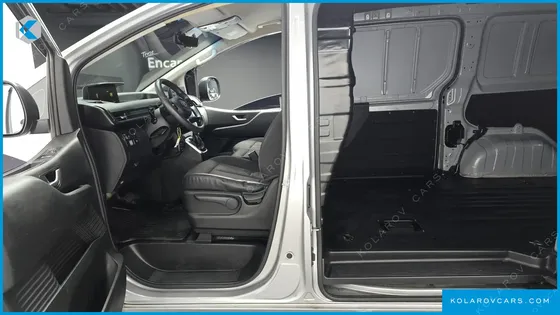 HYUNDAI STARIA CARGO 3-SEATER