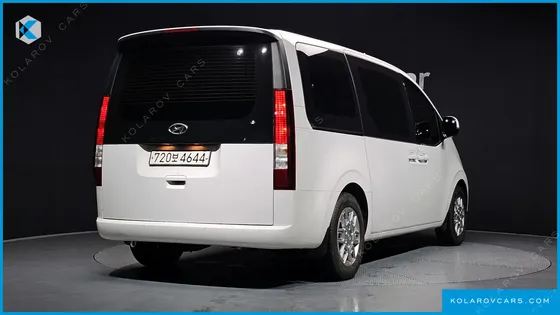 HYUNDAI STARIA TOURER 11-SEATER