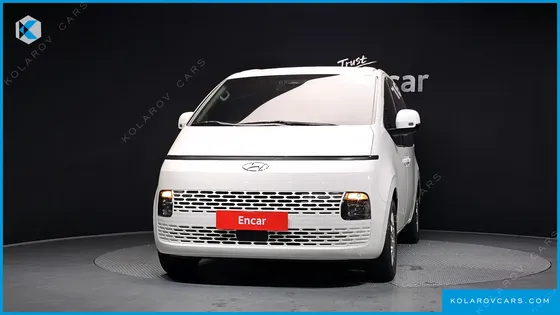 HYUNDAI STARIA TOURER 11-SEATER