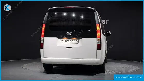 HYUNDAI STARIA TOURER 11-SEATER