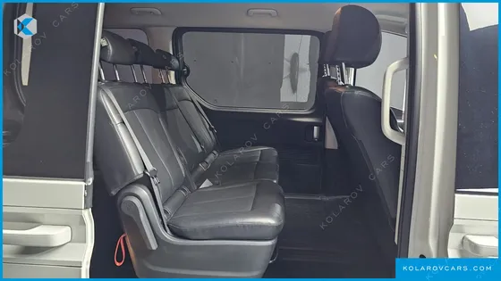 HYUNDAI STARIA TOURER 11-SEATER