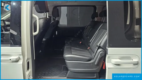 HYUNDAI STARIA TOURER 11-SEATER