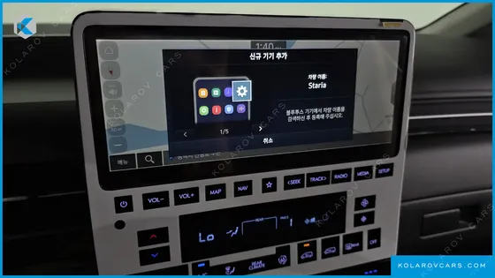 HYUNDAI STARIA 4WD LOUNGE 9-SEATER